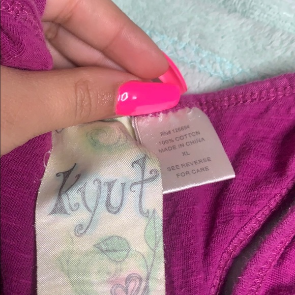 cute vintage y2k shirt with a beautiful rose - Picture 4 of 4